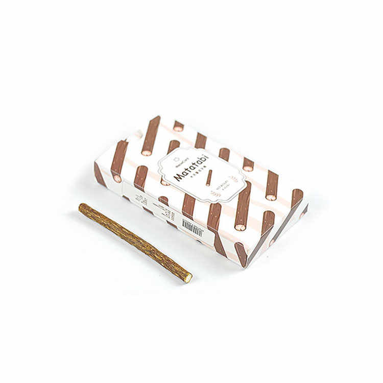 Wooden Catnip Grinder Toy - The Perfect Dental Treat and Stress Reliever for Your Feline Friend!